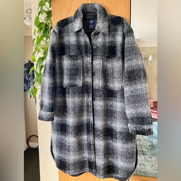 Gap Plaid Long Shacket - Picture 3 of 5